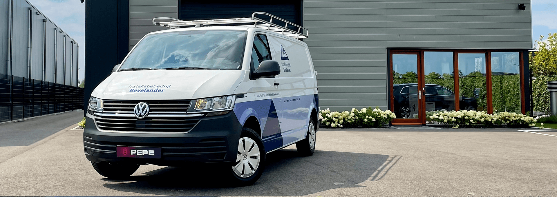 Comfortabele en veilige bedrijfswagens voor zakelijk vervoer in Roosendaal