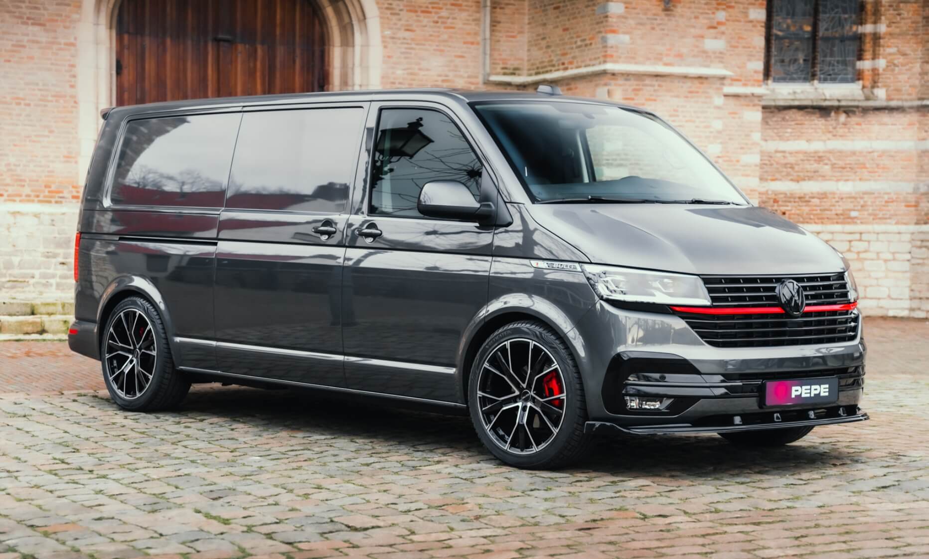 Op maat gemaakte bedrijfswagens met hoogwaardige kwaliteit voor zakelijk gebruik in Roosendaal