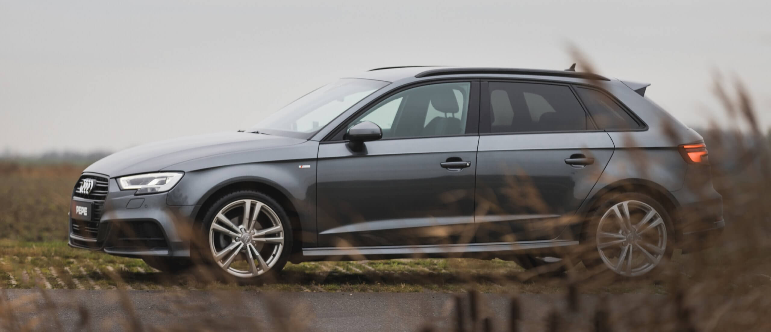 Luxe bedrijfswagens met stijlvol interieur voor zakelijke lease in omgeving Roosendaal